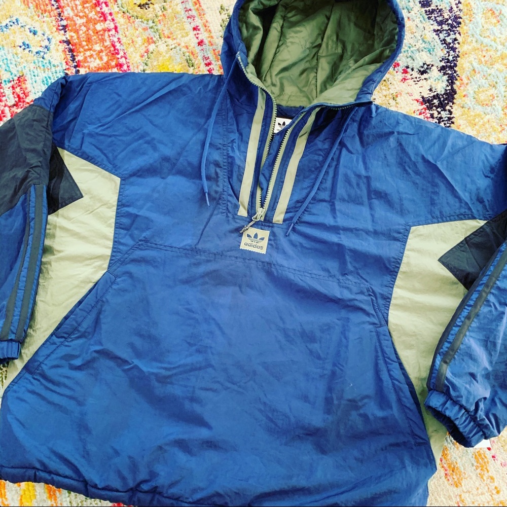 Vintage Adidas puffer jacket Medium